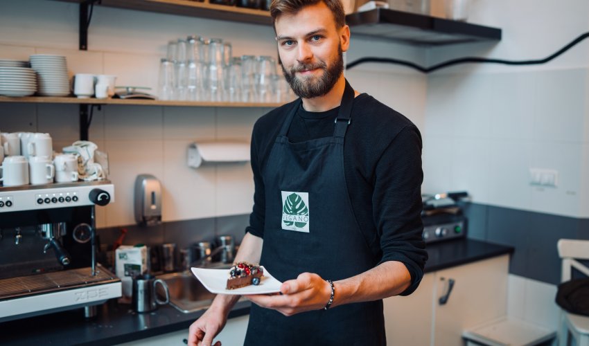 Aleksander Borzenets P1czglungry Unsplash