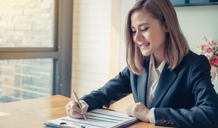 Businessmen Who Are Filling Out Applicant Informat 2023 01 13 02 57 14 Utc