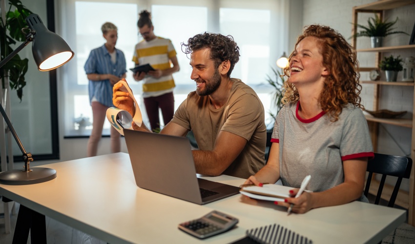 Genc Kuaklar Icin En Iyi I Yerleri Gueven Kueltuerue Sayesinde Yapay Zeka Doeneminde Nasl Baarl Oluyor